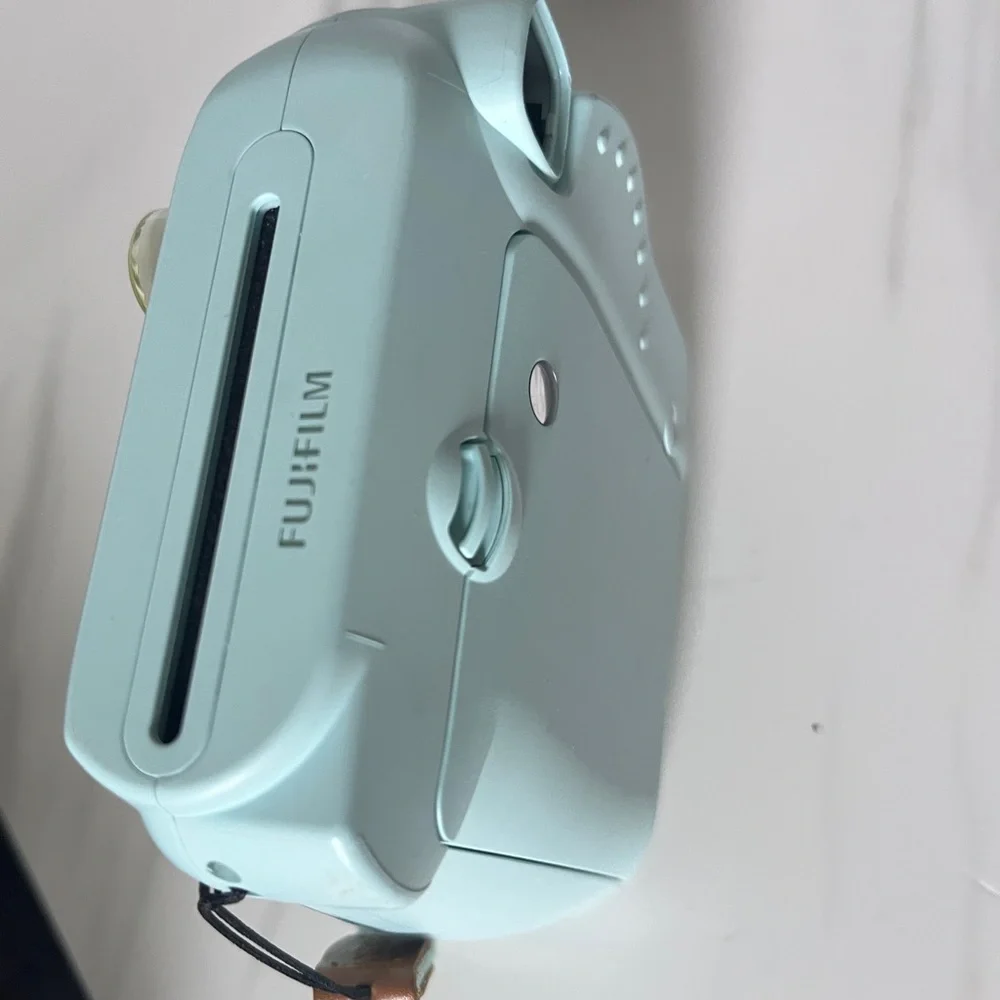 Trendy camera. Gently used . Picture perfect !